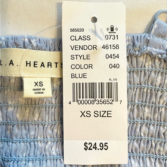 Pacsun Cropped Floral Cami in Light Blue (Size XS) - Picture 4 of 6